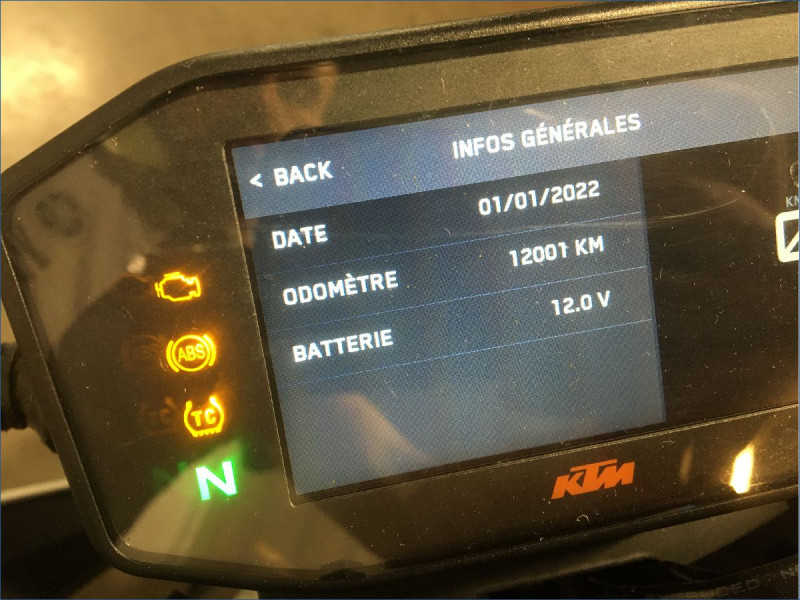 KTM 890 DUKE R