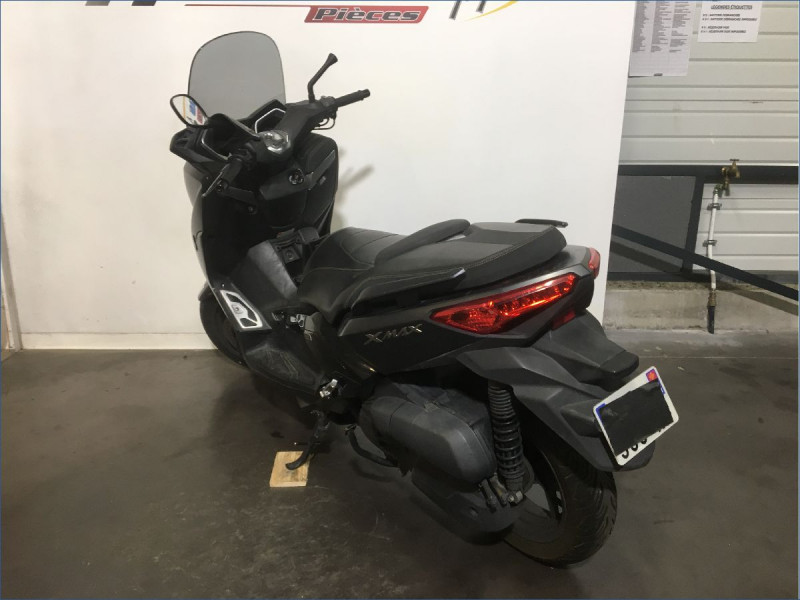 YAMAHA 125 XMAX IRON MAX