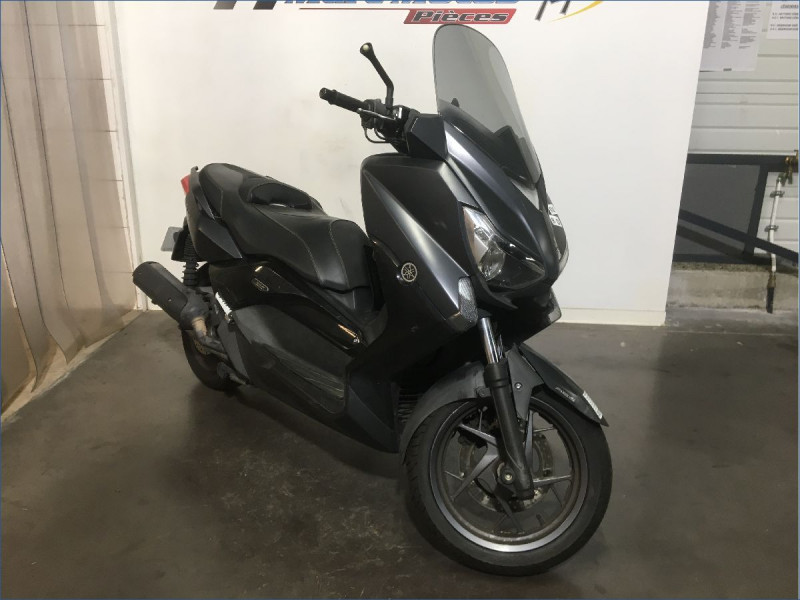 YAMAHA 125 XMAX IRON MAX