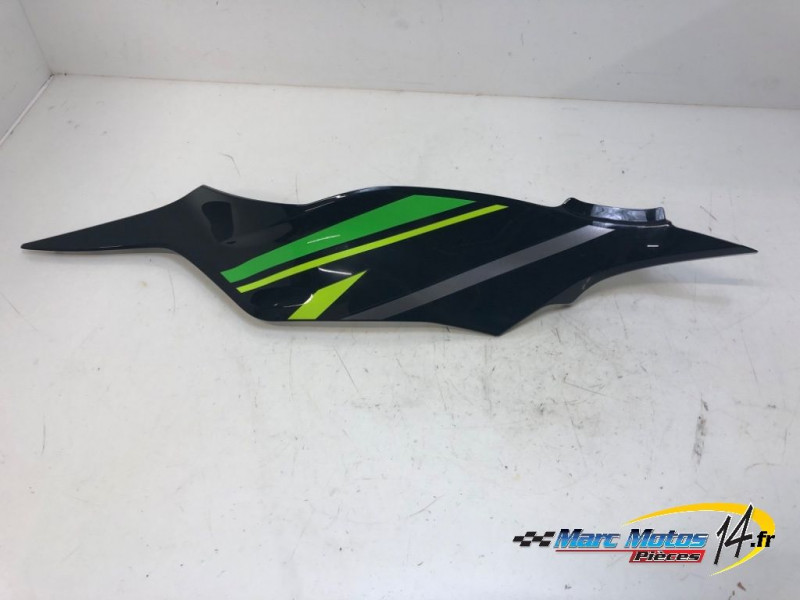 CACHE LATERAL INTERMEDIAIRE GAUCHE KAWASAKI ZX6R 636 2019