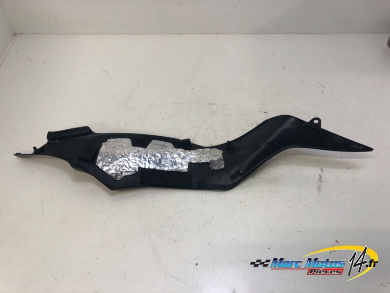 CACHE LATERAL INTERMEDIAIRE GAUCHE KAWASAKI ZX6R 636 2019