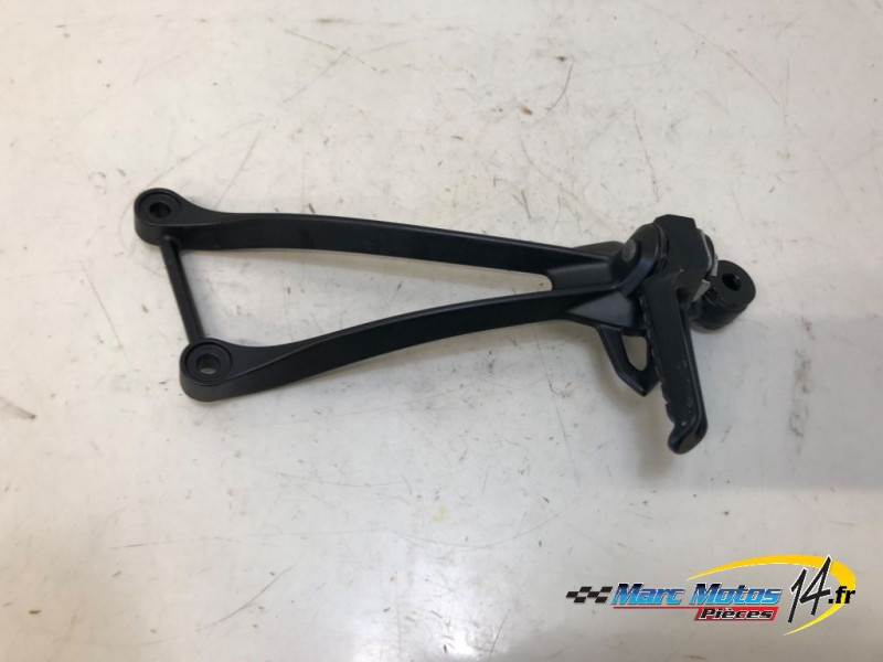 PLATINE ARRIERE DROITE KAWASAKI ZX6R 636 2019