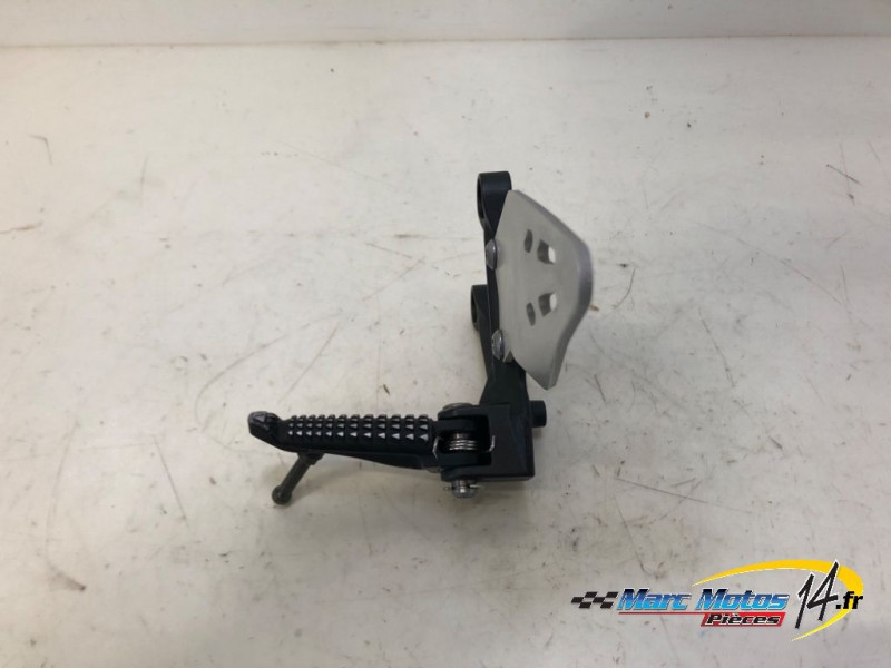 PLATINE AVANT GAUCHE KAWASAKI ZX6R 636 2019