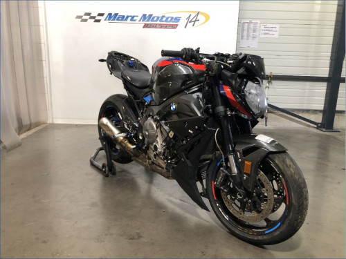 BMW M1000R 