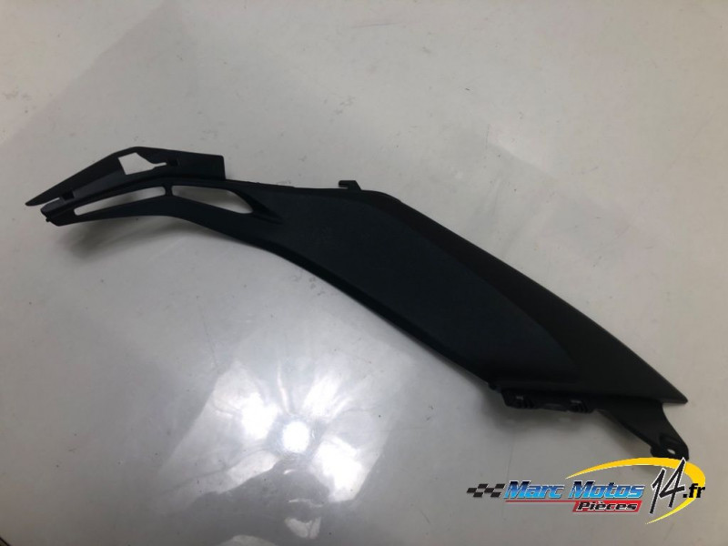 CACHE LATERAL INTERMEDIAIRE GAUCHE KAWASAKI Z800 2015
