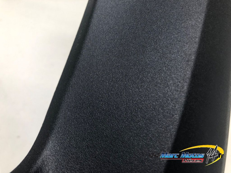 CACHE LATERAL INTERMEDIAIRE GAUCHE KAWASAKI Z800 2015