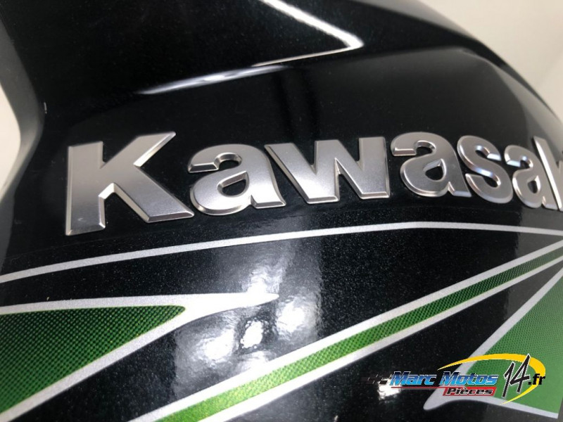 ECOPE DE RADIATEUR GAUCHE KAWASAKI Z800 2015