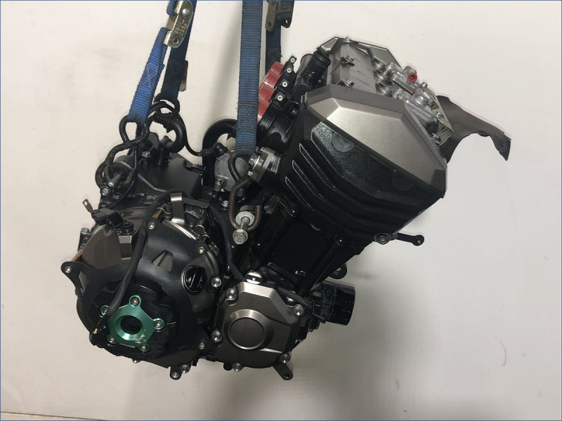 MOTEUR KAWASAKI Z800 2015