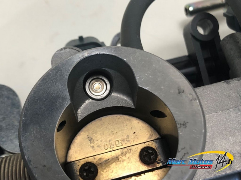 RAMPE D'INJECTION KAWASAKI Z800 2015