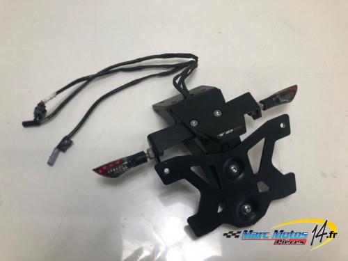 SUPPORT DE PLAQUE KAWASAKI Z800 2015