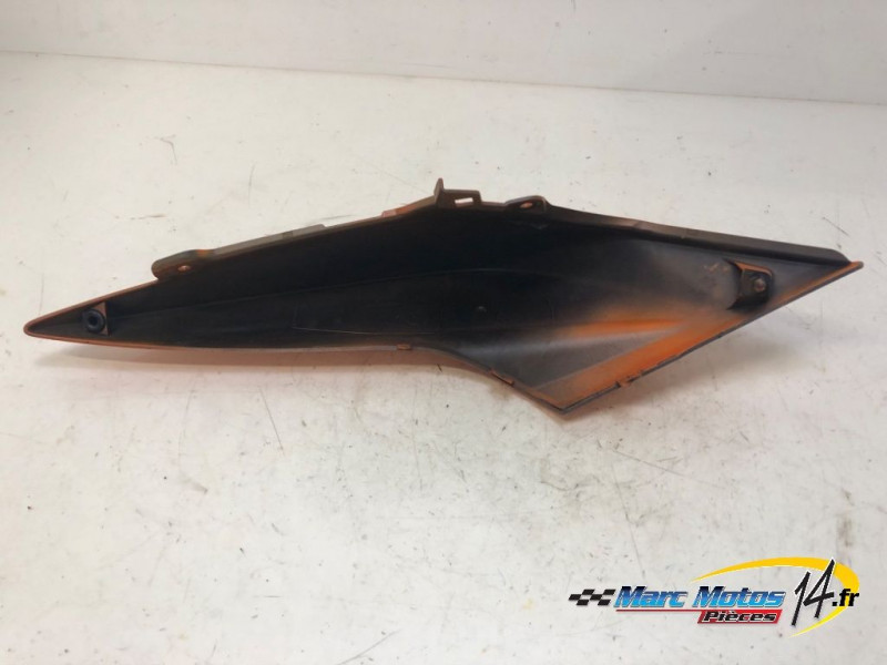 CACHE LATERAL GAUCHE KAWASAKI Z750 2008