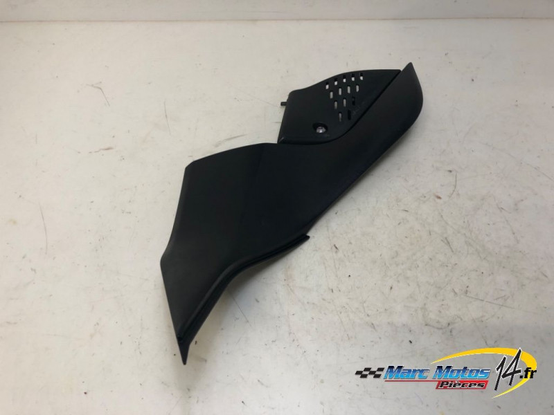 CACHE LATERAL INTERMEDIAIRE GAUCHE KAWASAKI Z750 2008
