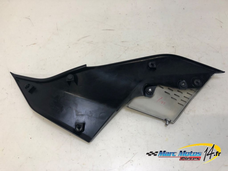 CACHE LATERAL INTERMEDIAIRE GAUCHE KAWASAKI Z750 2008