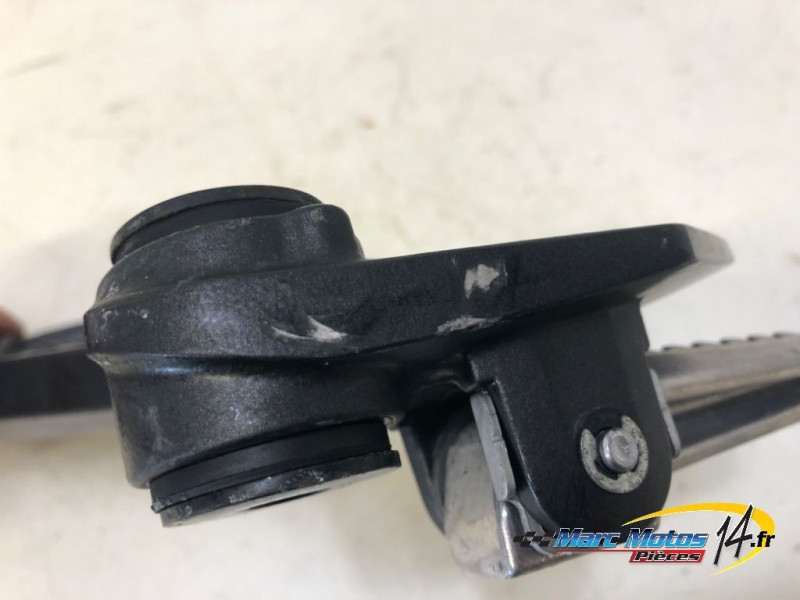 PLATINE ARRIERE DROITE KAWASAKI Z750 2008