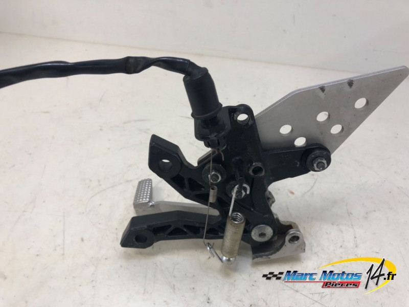 PLATINE AVANT DROITE KAWASAKI Z750 2008