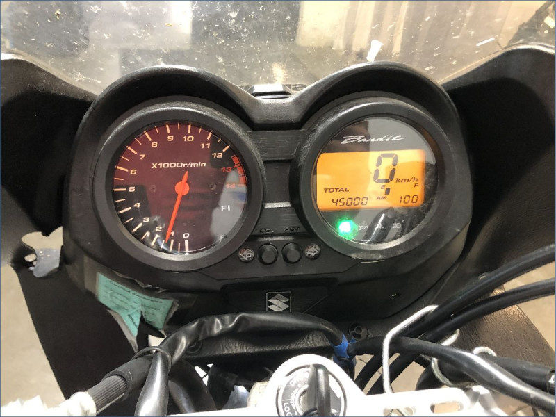 SUZUKI 650 BANDIT S
