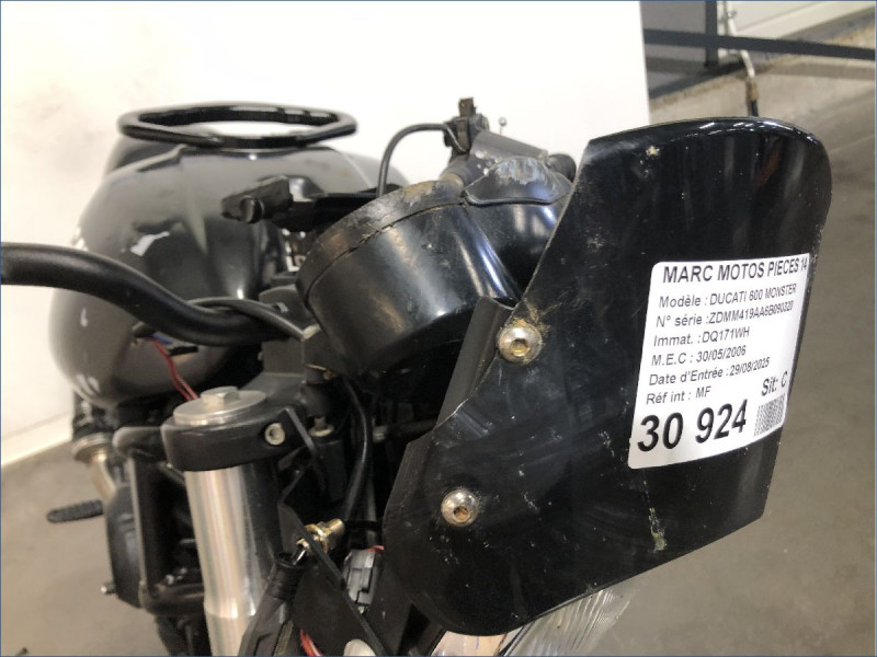 DUCATI 695 MONSTER 