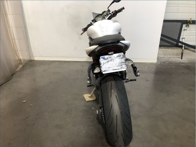 TRIUMPH 1050 SPEED TRIPLE 