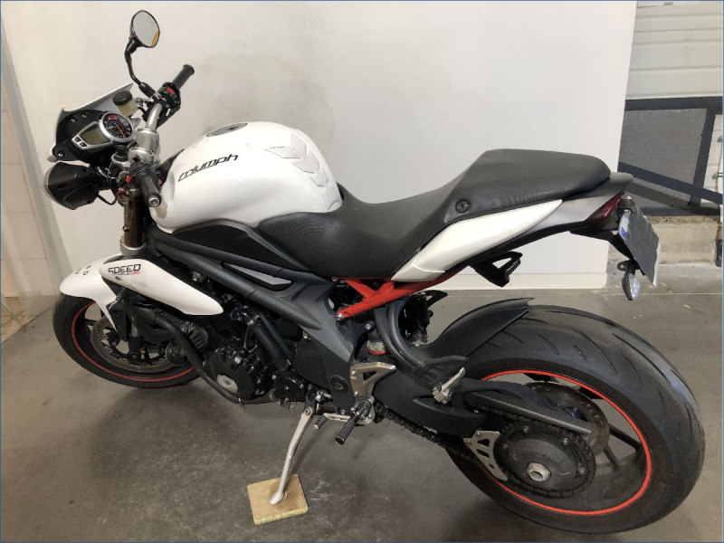 TRIUMPH 1050 SPEED TRIPLE 