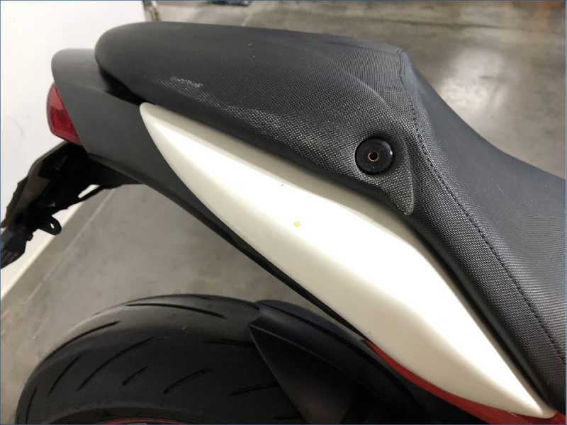 TRIUMPH 1050 SPEED TRIPLE 