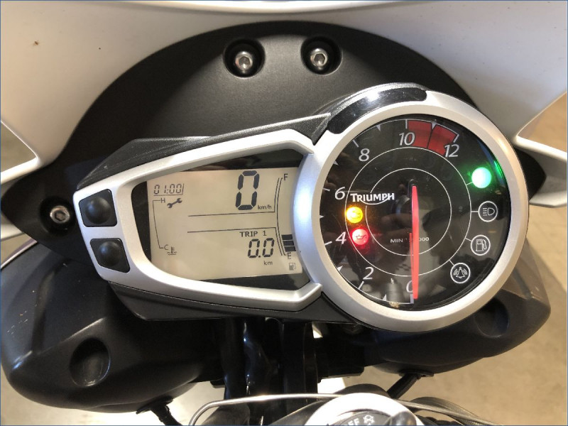 TRIUMPH 1050 SPEED TRIPLE 