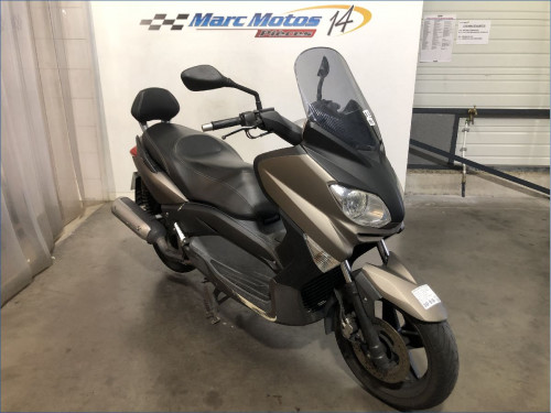 YAMAHA 125 XMAX 