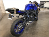 YAMAHA R7 