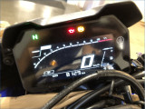 YAMAHA R7 