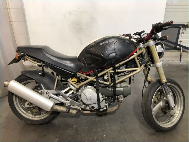 DUCATI 600 MONSTER 