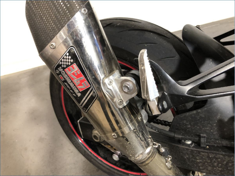 SUZUKI 750 GSR 
