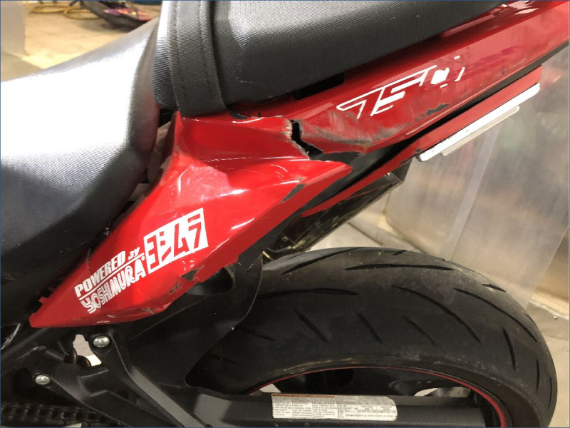SUZUKI 750 GSR 