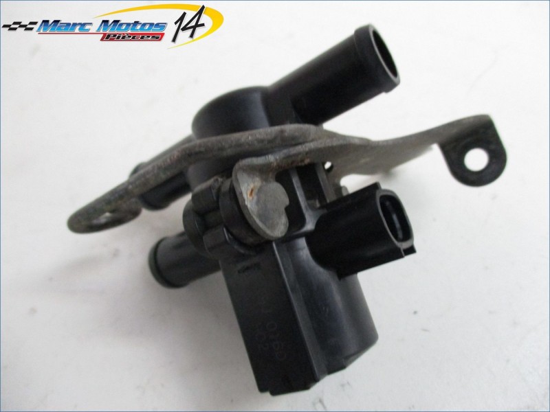 CLAPET DE RECYCLAGE DES GAZ HONDA 125 VARADERO 2008