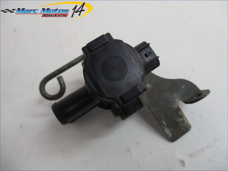 CLAPET DE RECYCLAGE DES GAZ HONDA 125 VARADERO 2008