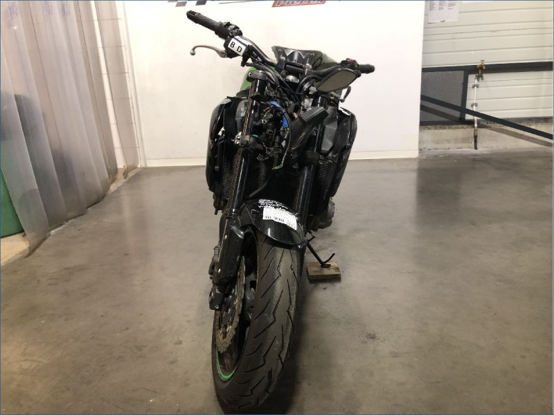 KAWASAKI Z800 