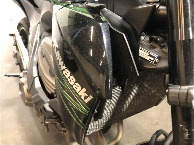 KAWASAKI Z800 