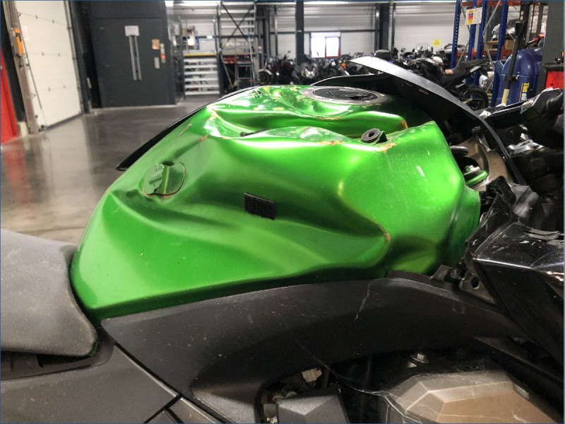 KAWASAKI Z800 