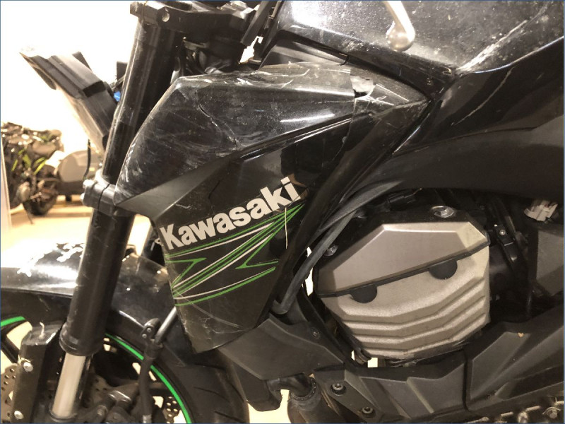 KAWASAKI Z800 