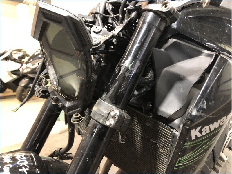 KAWASAKI Z800 