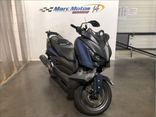 YAMAHA 125 XMAX 