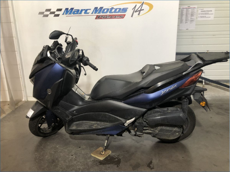 YAMAHA 125 XMAX 