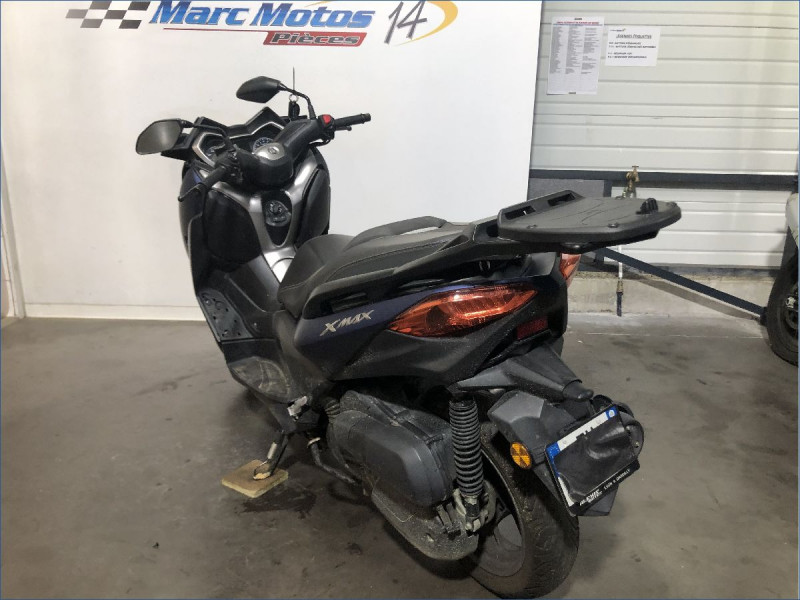 YAMAHA 125 XMAX 