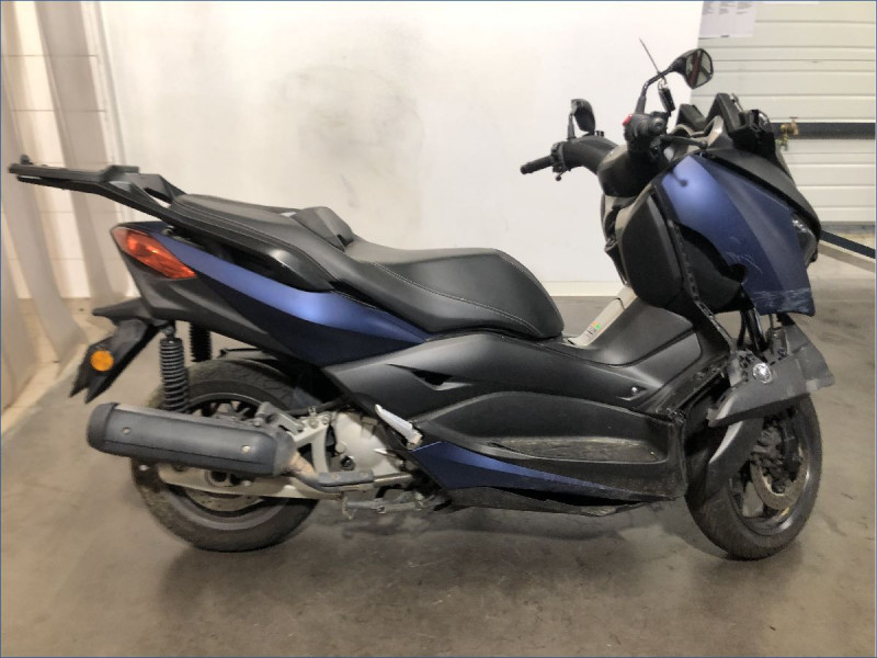 YAMAHA 125 XMAX 
