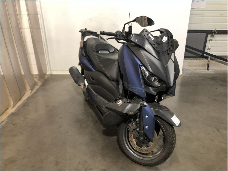 YAMAHA 125 XMAX 