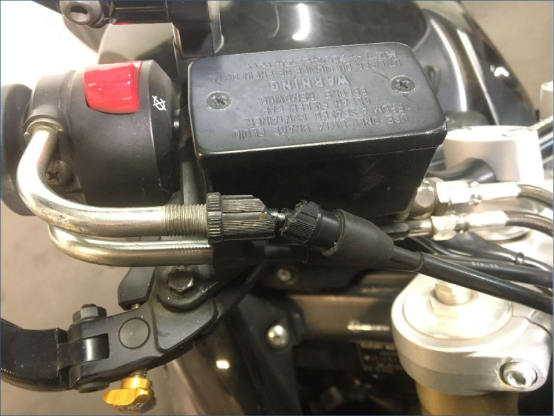 SUZUKI 750 GSR 