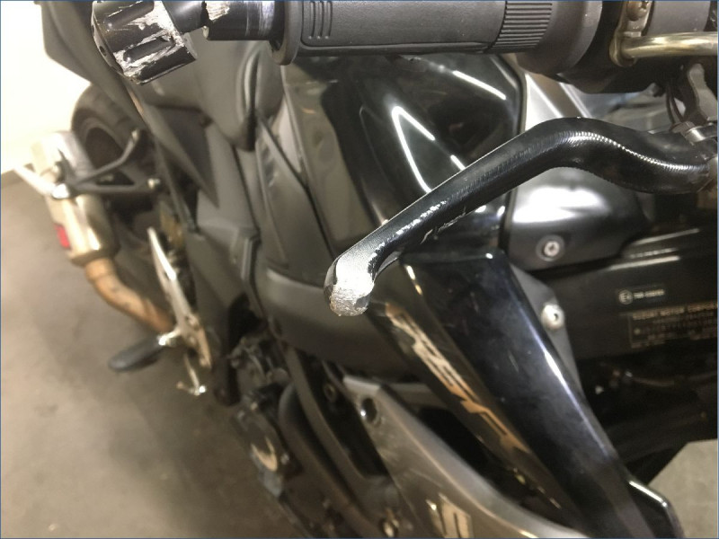 SUZUKI 750 GSR 
