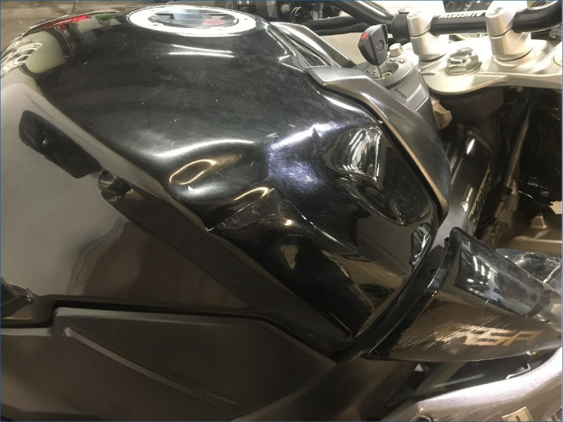 SUZUKI 750 GSR 