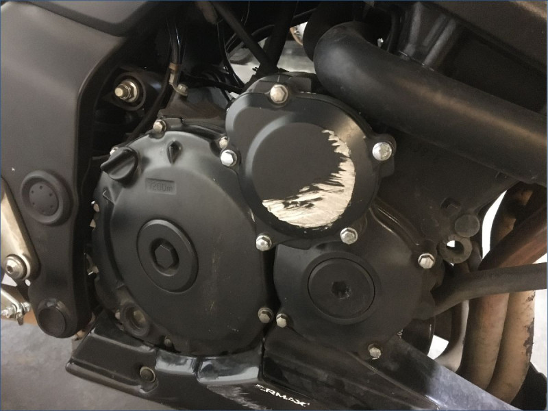 SUZUKI 750 GSR 