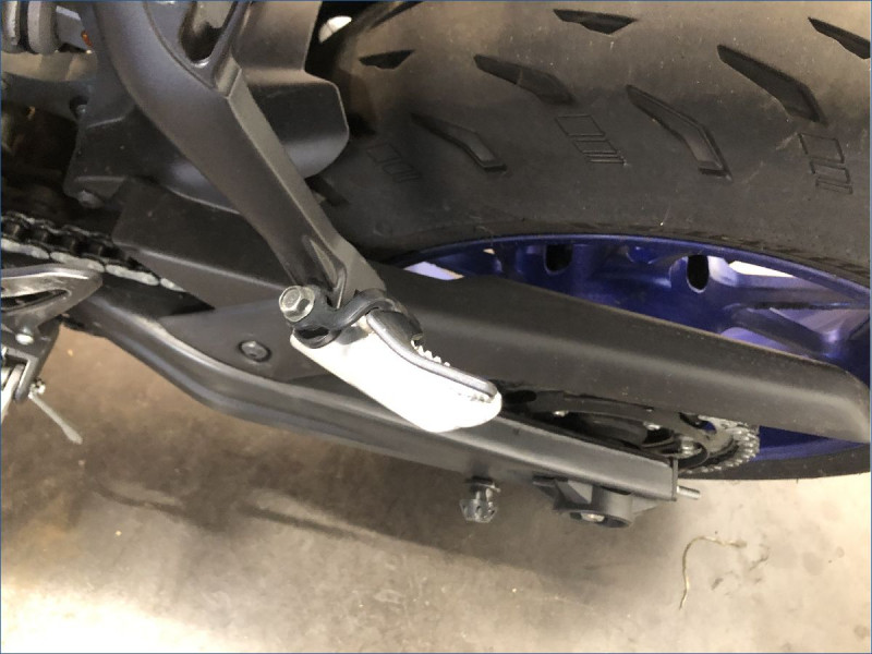 YAMAHA R7 