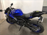YAMAHA R7 