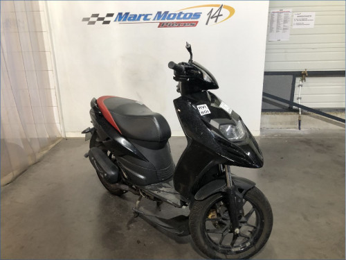 APRILIA 50 SR MOTARD